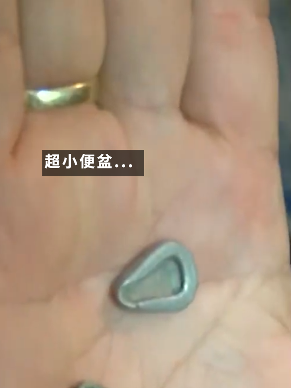 口味最重的收藏家！40年收集163個便盆