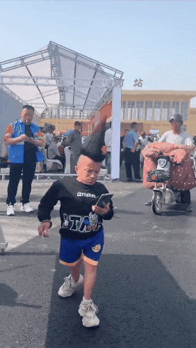 想成為“郭有才”的人離開(kāi)菏澤南站：整個(gè)中國(guó)都安靜了