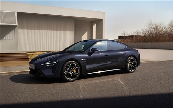 小米SU7智能泊車完成率95%：后續(xù)將OTA實(shí)現(xiàn)機(jī)械庫(kù)泊入能力