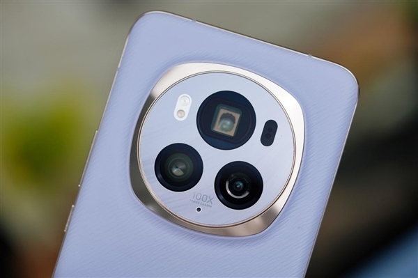 榮耀Magic6系列首銷2分鐘破6.66億！趙明：影像、通信等全方位突破