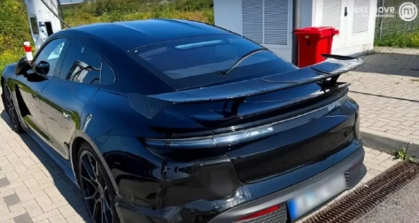 低溫充電時(shí)間減半！保時(shí)捷新款Taycan曝光：今年春季發(fā)布