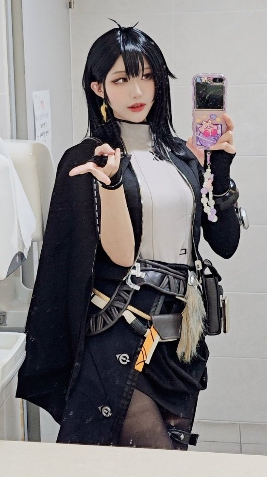 韓國(guó)美女Cos《妮姬：勝利女神》美圖：顏值爆表 身材火辣