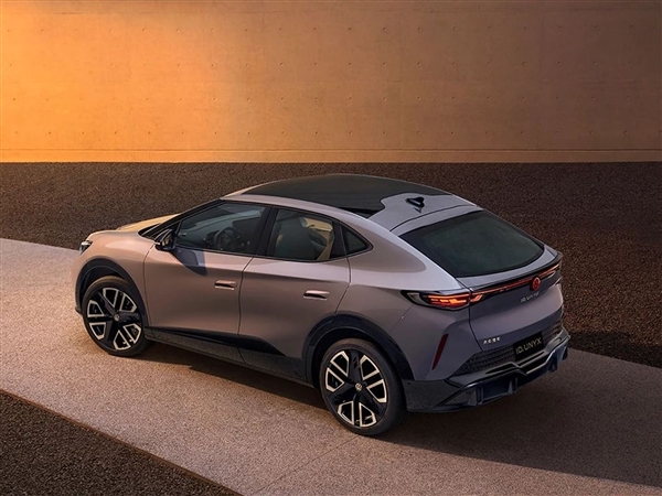 金標大眾也扛不住了 ID.與眾直降4萬：起售價跌破17萬