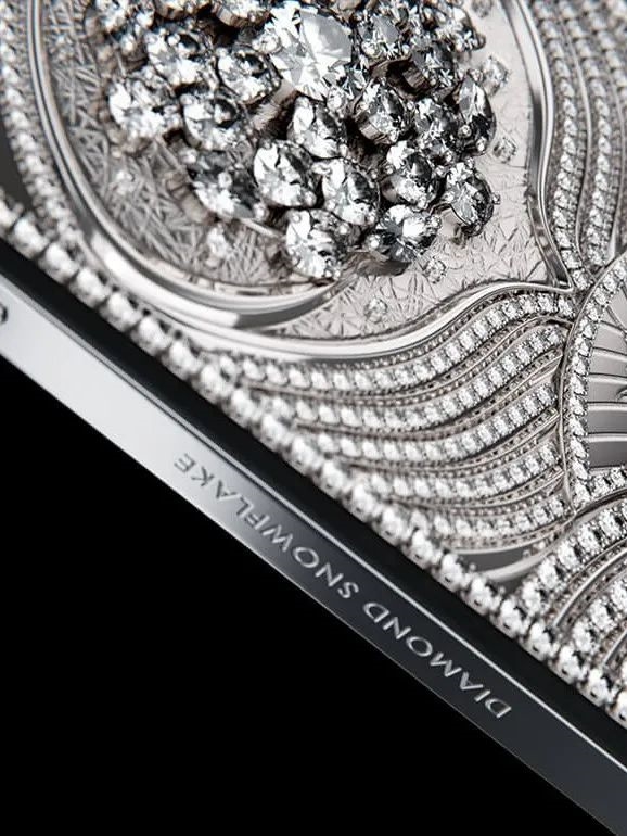 鑲嵌570顆鉆石！俄羅斯推出最貴iPhone：售價超400萬元