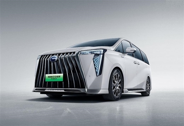 卷瘋了！比亞迪騰勢(shì)D9尊享型官宣 ：純電續(xù)航98KM 僅售34.98 萬(wàn)