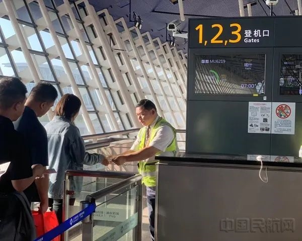 上海直飛新疆喀什 近5000公里！東航恢復(fù)國內(nèi)最長航班