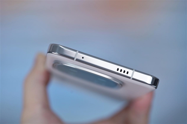 最便宜驍龍8至尊版手機！iQOO 13圖賞