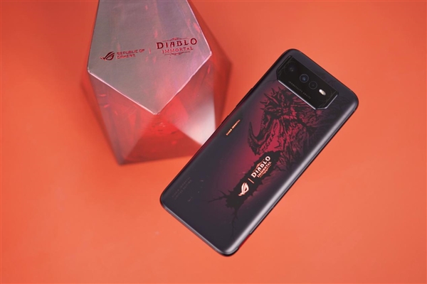 讓玩家心動的定制 ROG 6游戲手機《暗黑破壞神：不朽》典藏限量版圖賞