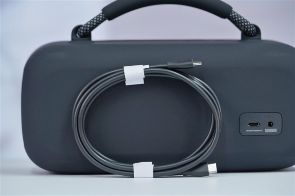 一次充電暢聽20小時(shí)！Bose SoundLink Max手提音箱圖賞