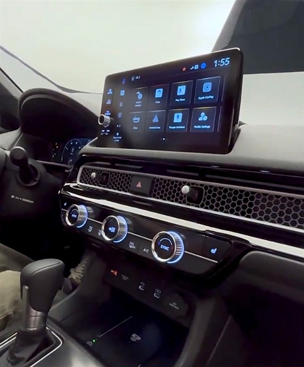 曾經(jīng)的合資神車 新款本田思域?qū)嵻嚻毓猓号帕看罅恕⒂秃牡土? h=