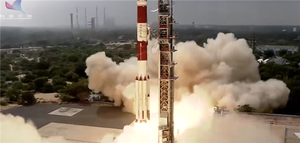 月船3號(hào)成功著陸！坎坷60年、印度航天到底啥水平？