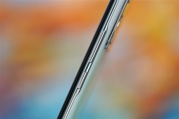 vivo史上最輕薄5000mAh手機(jī)！vivo Y100圖賞