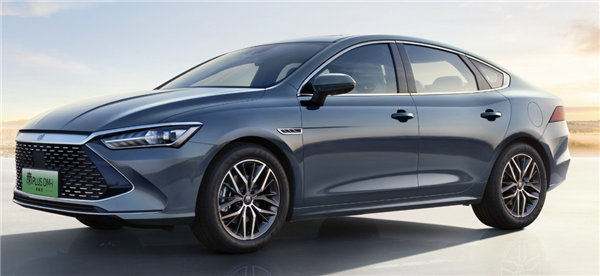 7.98萬！比亞迪秦弱弱降價 王傳福：不想讓友商沒活路