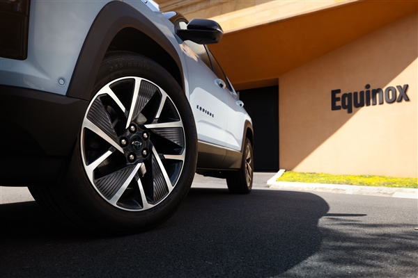 終于有插混了！雪佛蘭探界者Plus官圖：北京車展首發(fā)