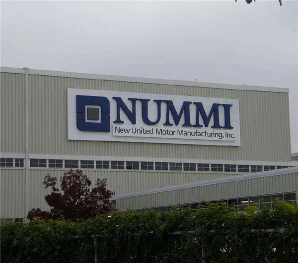 豐田章男：一年賣出1049萬(wàn)輛汽車！卻敗給了電動(dòng)車