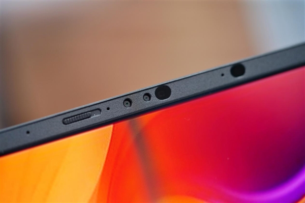 首臺酷睿Ultra筆記本！華碩靈耀14 2024 AI超輕薄本圖賞