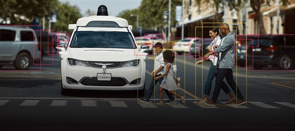 自動駕駛也有人群歧視？最新研究：深色皮膚和兒童更危險