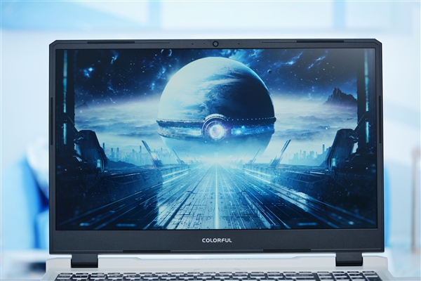 RTX4060只要5999元 七彩虹隱星P15 24游戲本圖賞