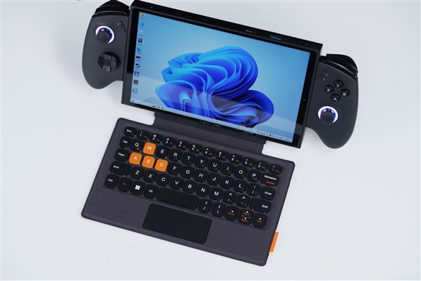 三合一PC！壹號游俠X1 mini圖賞：分離式手柄設(shè)計(jì)