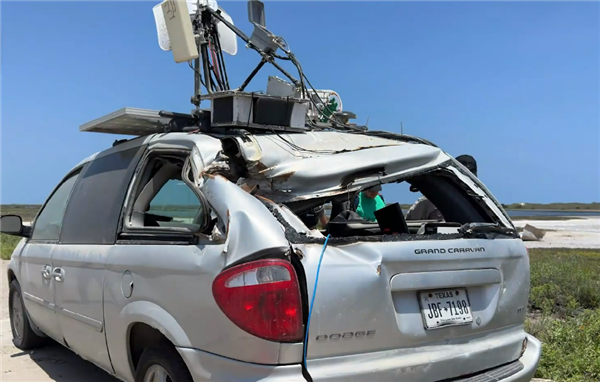 實(shí)拍“星艦”發(fā)射失敗后現(xiàn)場：發(fā)射臺(tái)報(bào)廢、地面影像設(shè)備盡毀