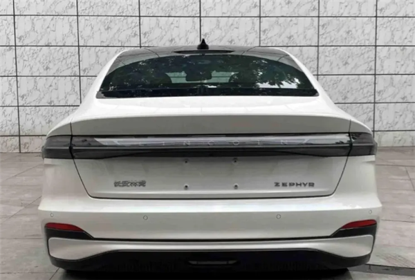 美系車也有低油耗：全新林肯Z混動(dòng)版發(fā)布 比亞迪同款電池