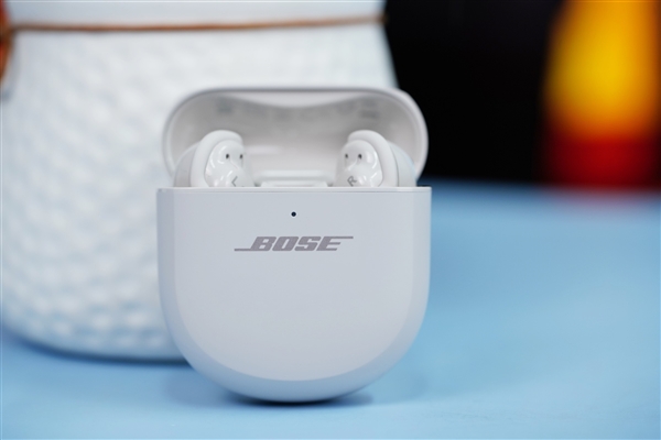 “大鯊”三代！BOSE QuietComfort消噪耳塞Ultra圖賞