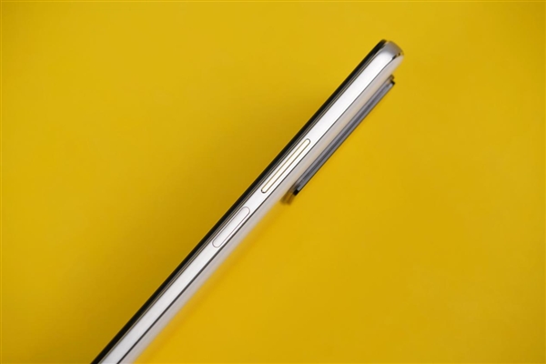 天璣8200同檔唯一2K屏！Redmi K60E晴雪圖賞