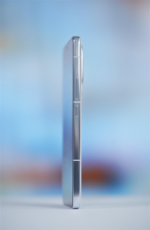 最便宜驍龍8至尊版手機！iQOO 13圖賞