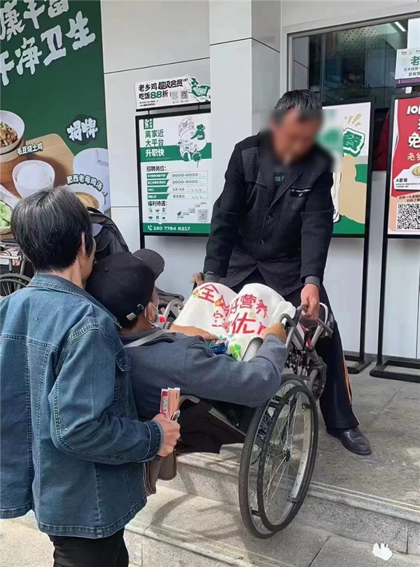 請全國人民免費吃飯 老鄉(xiāng)雞還真不把老鄉(xiāng)當外人