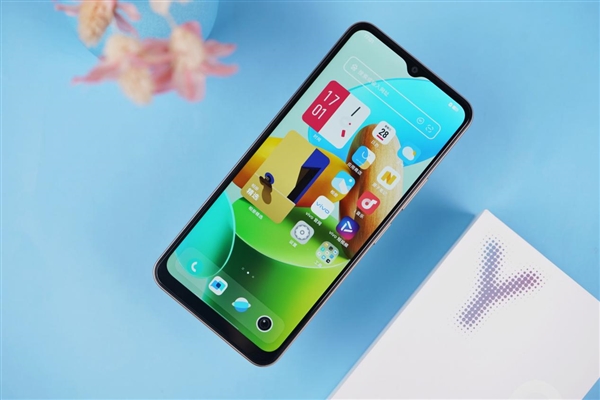 5000mAh長續(xù)航！輕薄千元機vivo Y35圖賞