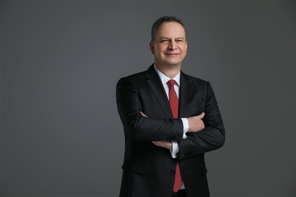 老實(shí)人造不好電動(dòng)車(chē)？