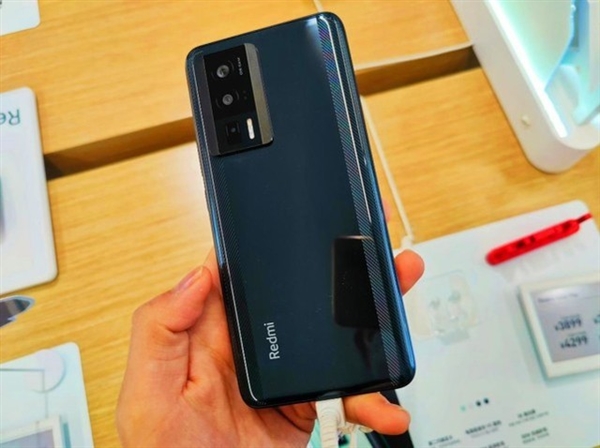 紅米K50至尊版對(duì)比紅米K60：上手后做出了選擇！