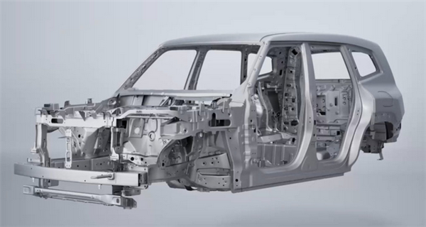 行業(yè)最高記錄！深藍G318發(fā)起32米極限墜落挑戰(zhàn)：7月30日揭曉