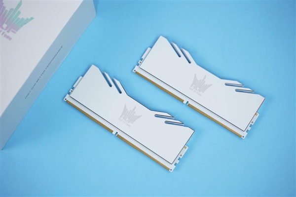 新一代HOF夢想之作！影馳HOF Classic DDR5-7000內(nèi)存圖賞