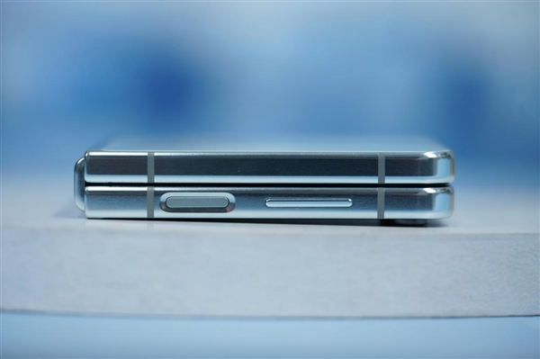 性能最強(qiáng)小折疊屏！三星Galaxy Z Flip5圖賞