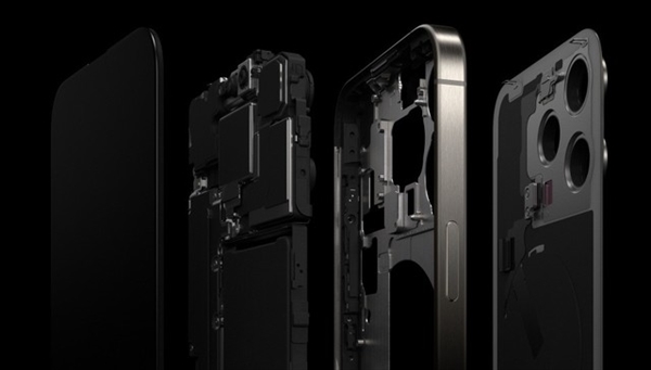 華為Mate60 Pro+/iPhone 15 Pro Max對比：選誰一目了然