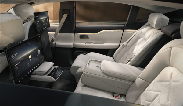 李斌：蔚來過去對技術(shù)的判斷太樂觀了