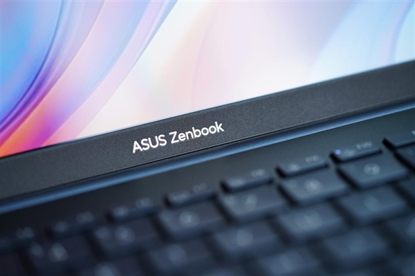 首臺酷睿Ultra筆記本！華碩靈耀14 2024 AI超輕薄本圖賞