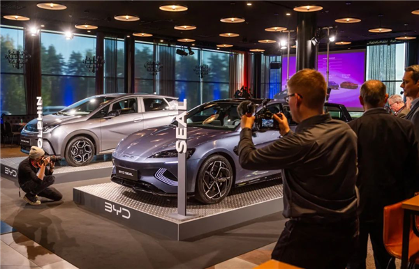 超過日本車！中國汽車出口將登全球第一：比亞迪笑到最后