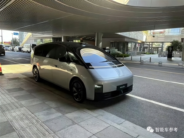 小米汽車被免購置稅！續(xù)航800公里 實(shí)拍照也曝光了