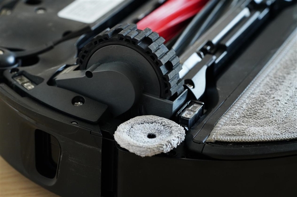 11000Pa暴風吸力+四區(qū)雙震！石頭自清潔掃拖機器人G20S圖賞