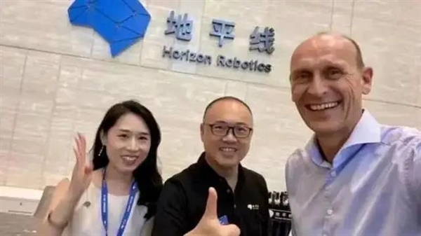 何小鵬：在下不才、要教德國(guó)人造車(chē)了