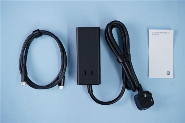 七合一接口！小米67W桌面快充插座Pro圖賞