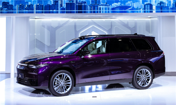 坐6個(gè)山東大漢也從容：一圖讀懂零跑全新中大型SUV C16