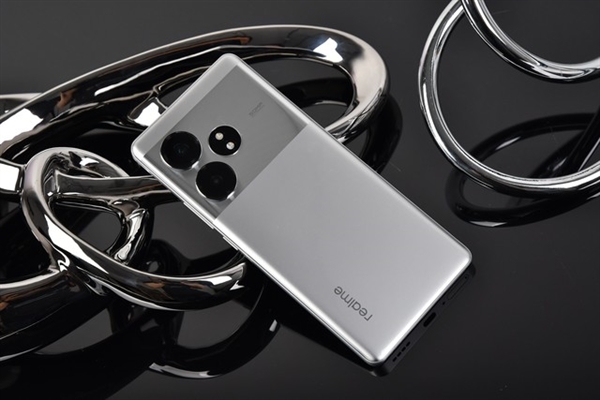 最香的驍龍8s Gen3手機(jī)！真我GT Neo6上手：質(zhì)價(jià)比拉滿