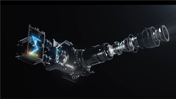 極米發(fā)布RS 10 Ultra投影儀：電影院級MCL激光器 全球首款I(lǐng)MAX認證