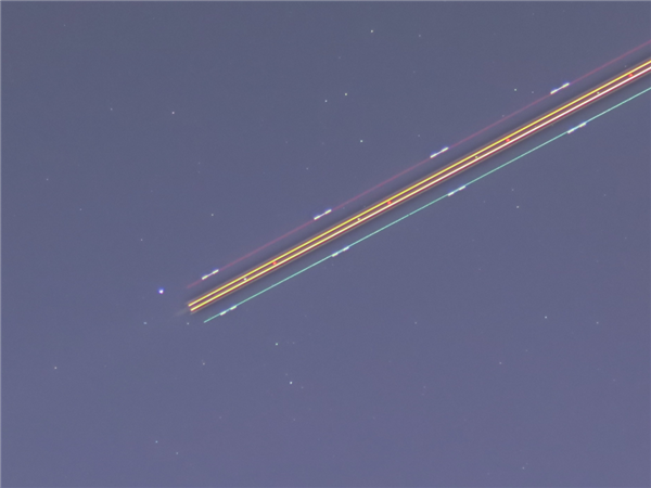 朋友圈刷屏的“不明飛行物” 到底是啥來頭？