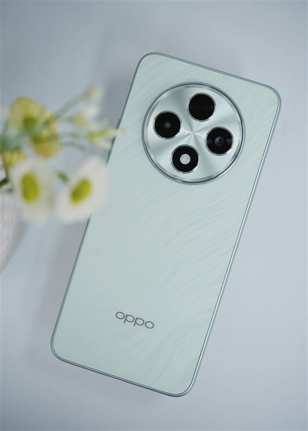 雙面抗摔耐磨！1599元OPPO A3山澗綠圖賞