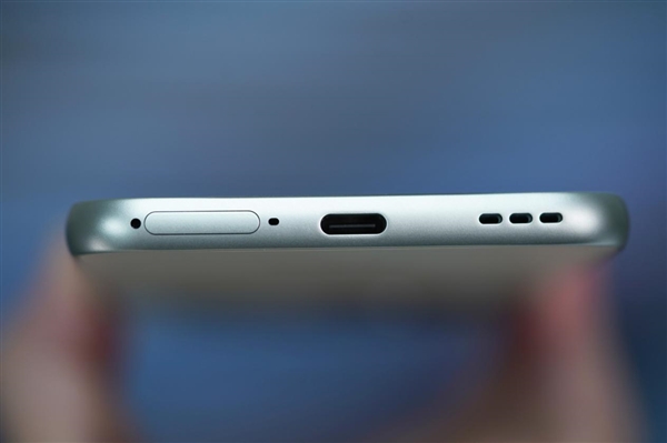雙面抗摔耐磨！1599元OPPO A3山澗綠圖賞