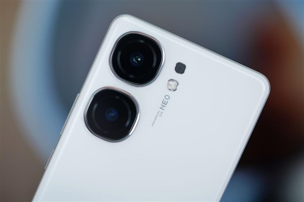 首批搭載天璣9300+！iQOO Neo9S Pro圖賞